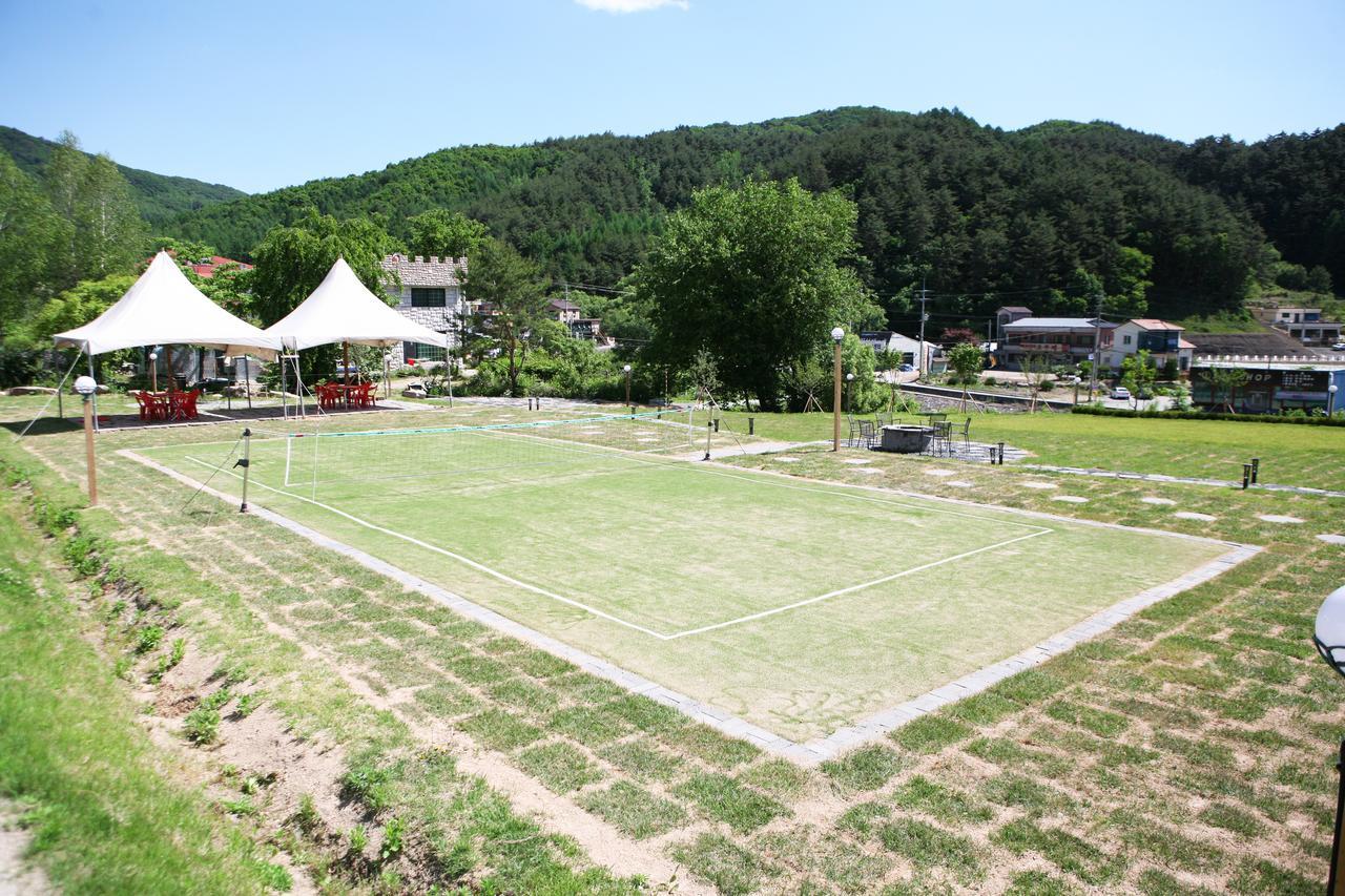 White Windmill Pension Pyeongchang Esterno foto